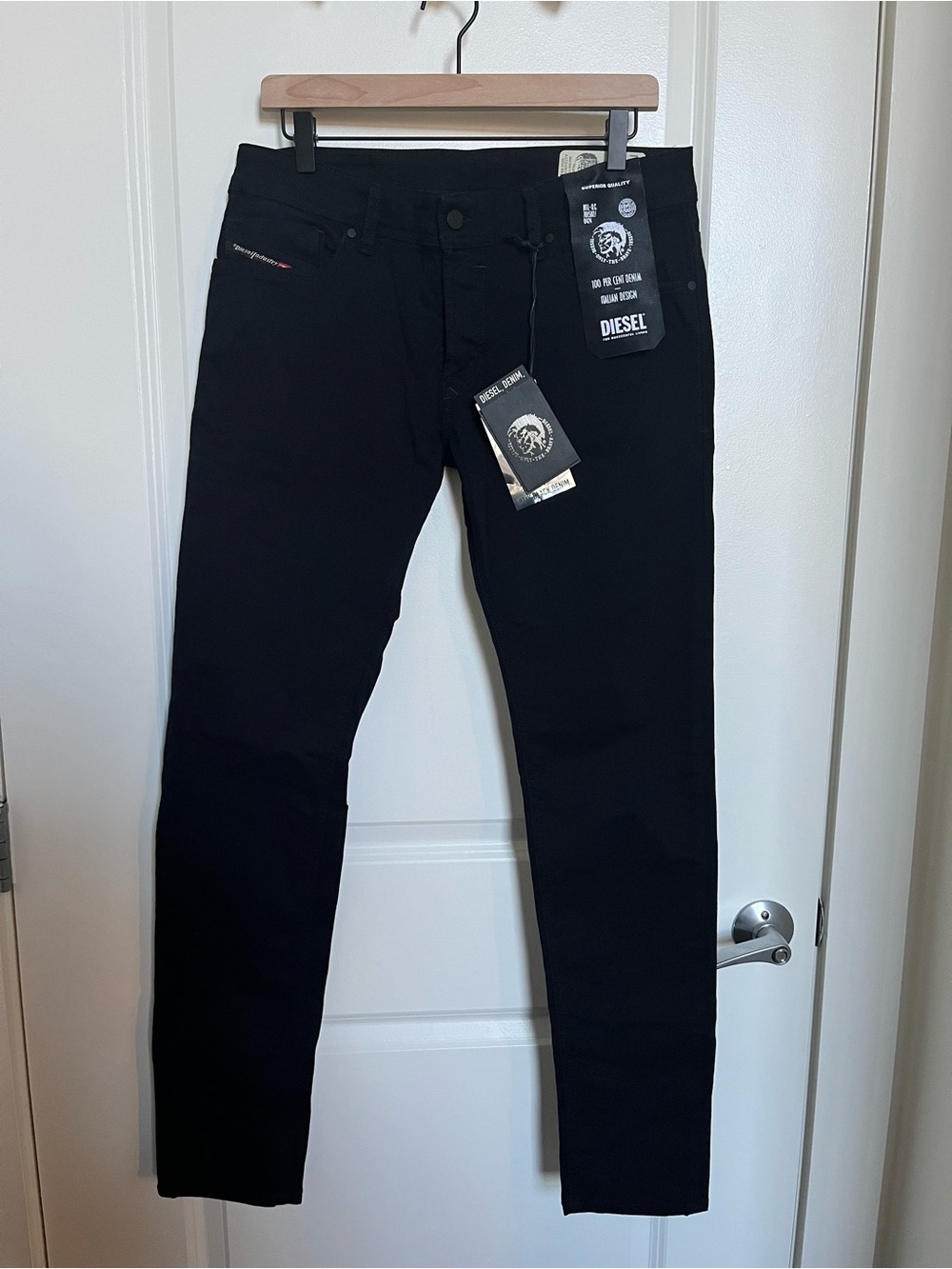 Diesel Sleenker Black Skinny Jeans